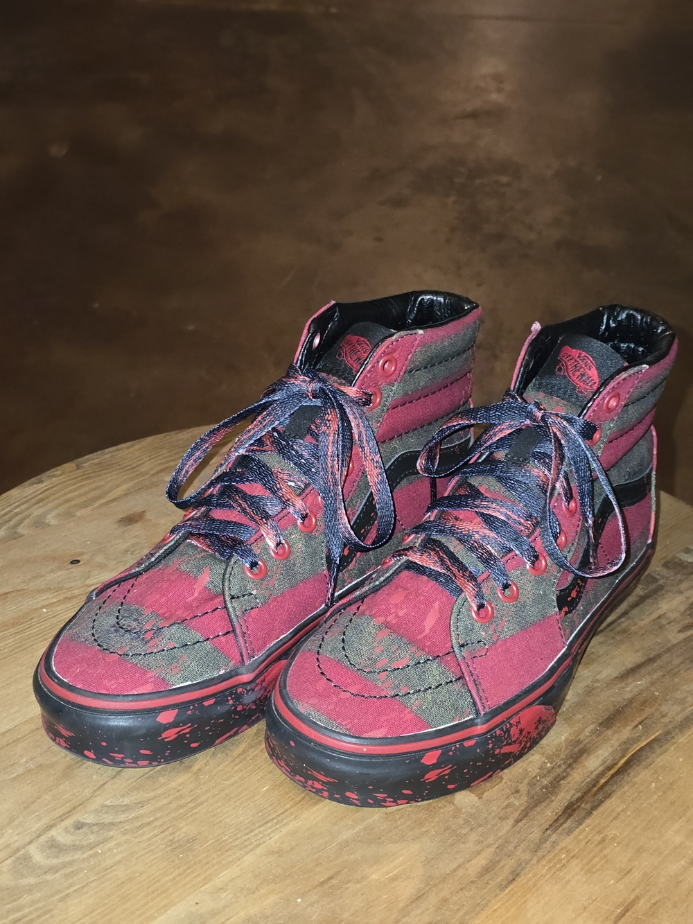 VANS x House of Terror Sk8-Hi Nightmare on Elm Street Freddy Krueger M6 W7.5
